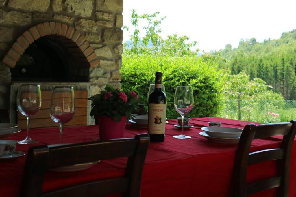 La Sala Vecchia - Lovely Tuscan Holiday House Badia Prataglia, Casentino Valley Chiusi della Verna Exterior photo